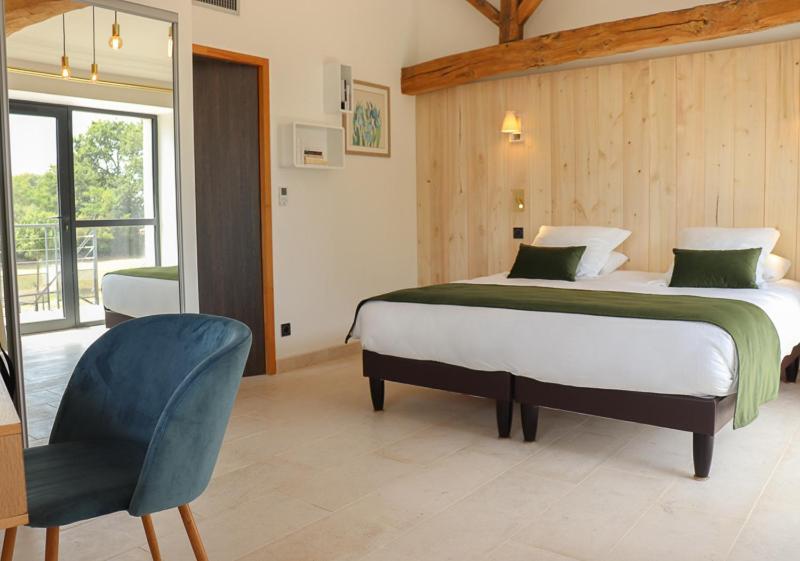 Domaine Du Normandoux, The Originals Relais Hotel Terce Exterior photo